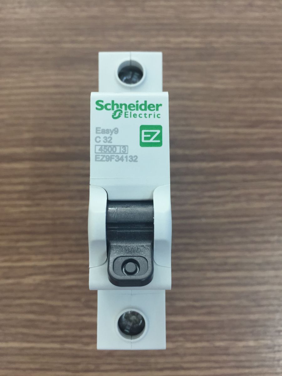 MCB Schneider 1P, 4,5kA-230V-32A-EZ9F34132
